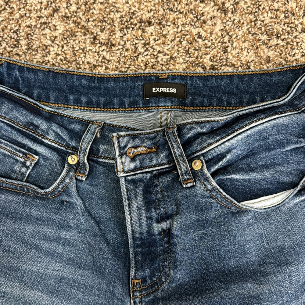 Express Boyfriend Mid Rise Jeans - Picture 3 of 6